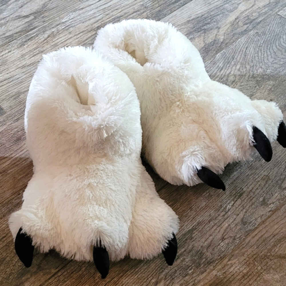Lazy One Fuzzy Faux Fur Yeti Monster Slippers White Black Claws Cozy Comfy